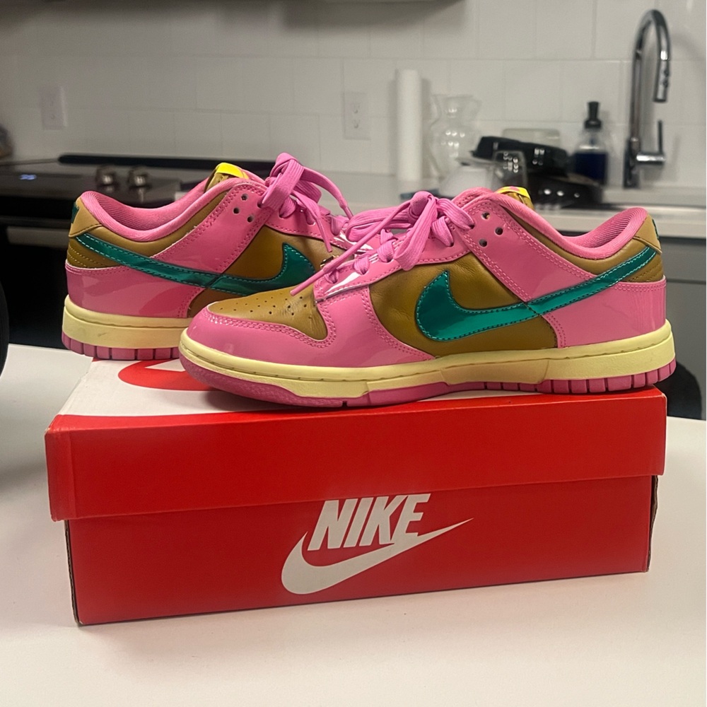 Nike Pink and Teal Low-Top Sneakers